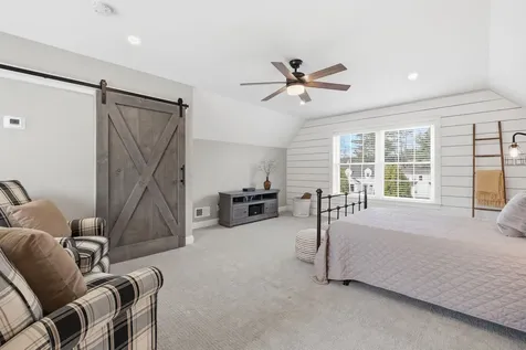 2 Goldenrod Lane Concord NH 03301