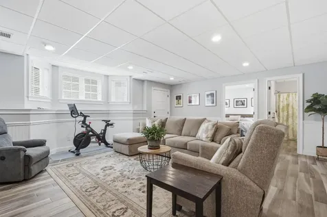 2 Goldenrod Lane Concord NH 03301