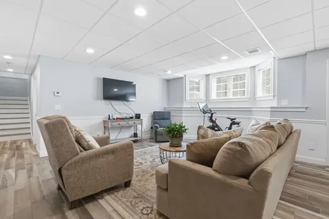 2 Goldenrod Lane Concord NH 03301