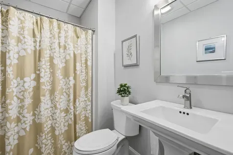 2 Goldenrod Lane Concord NH 03301