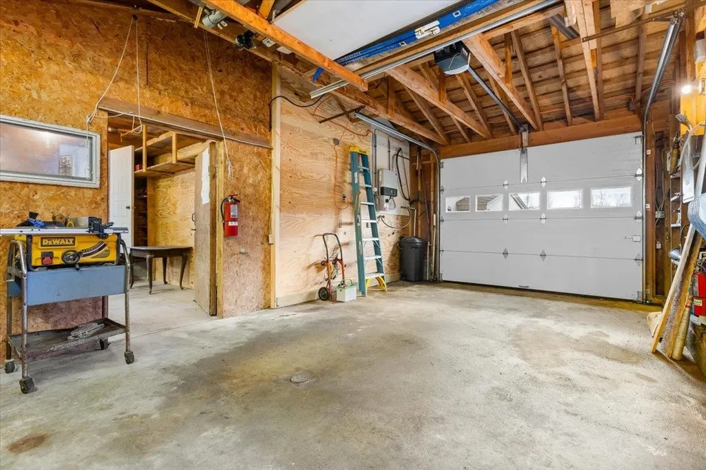 142 King Pond Road Woodbury VT 05650