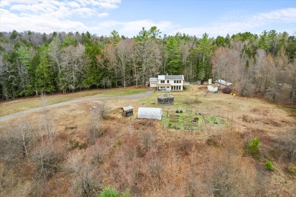 142 King Pond Road Woodbury VT 05650