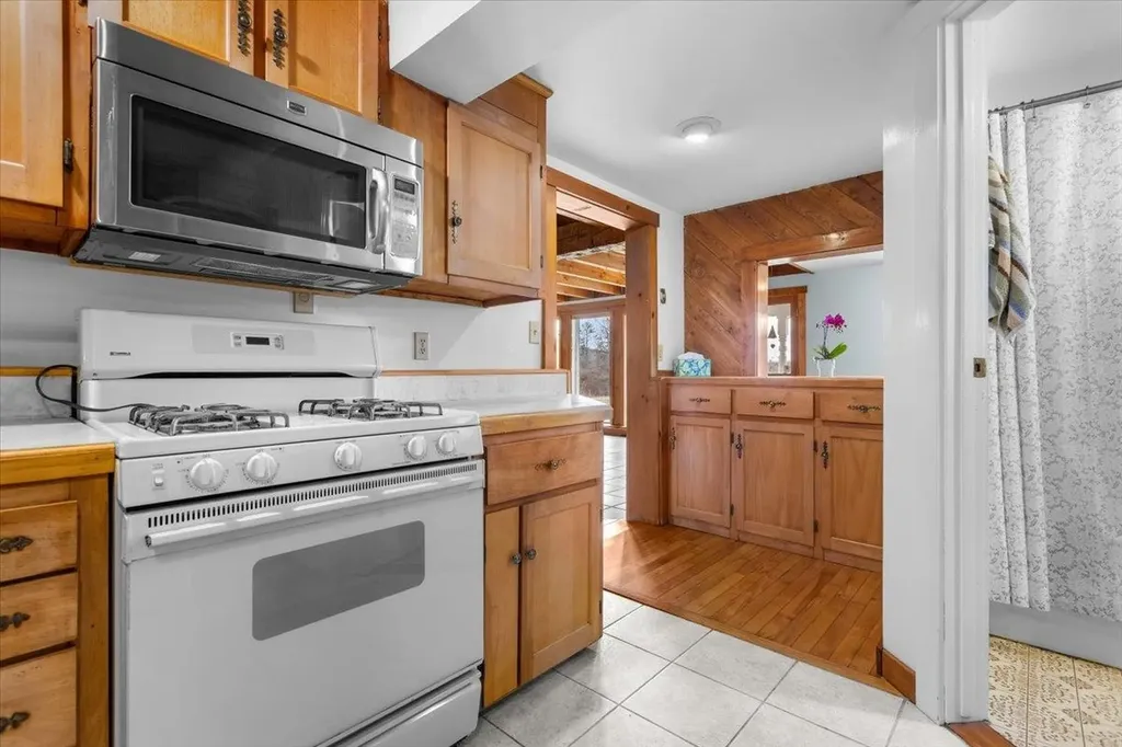 142 King Pond Road Woodbury VT 05650