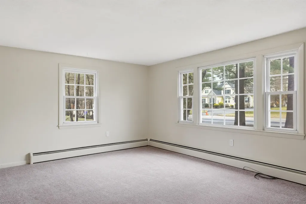289 Derry Road Hudson NH 03051