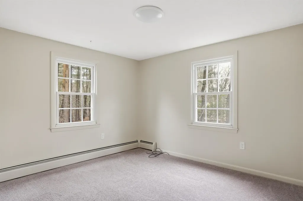 289 Derry Road Hudson NH 03051