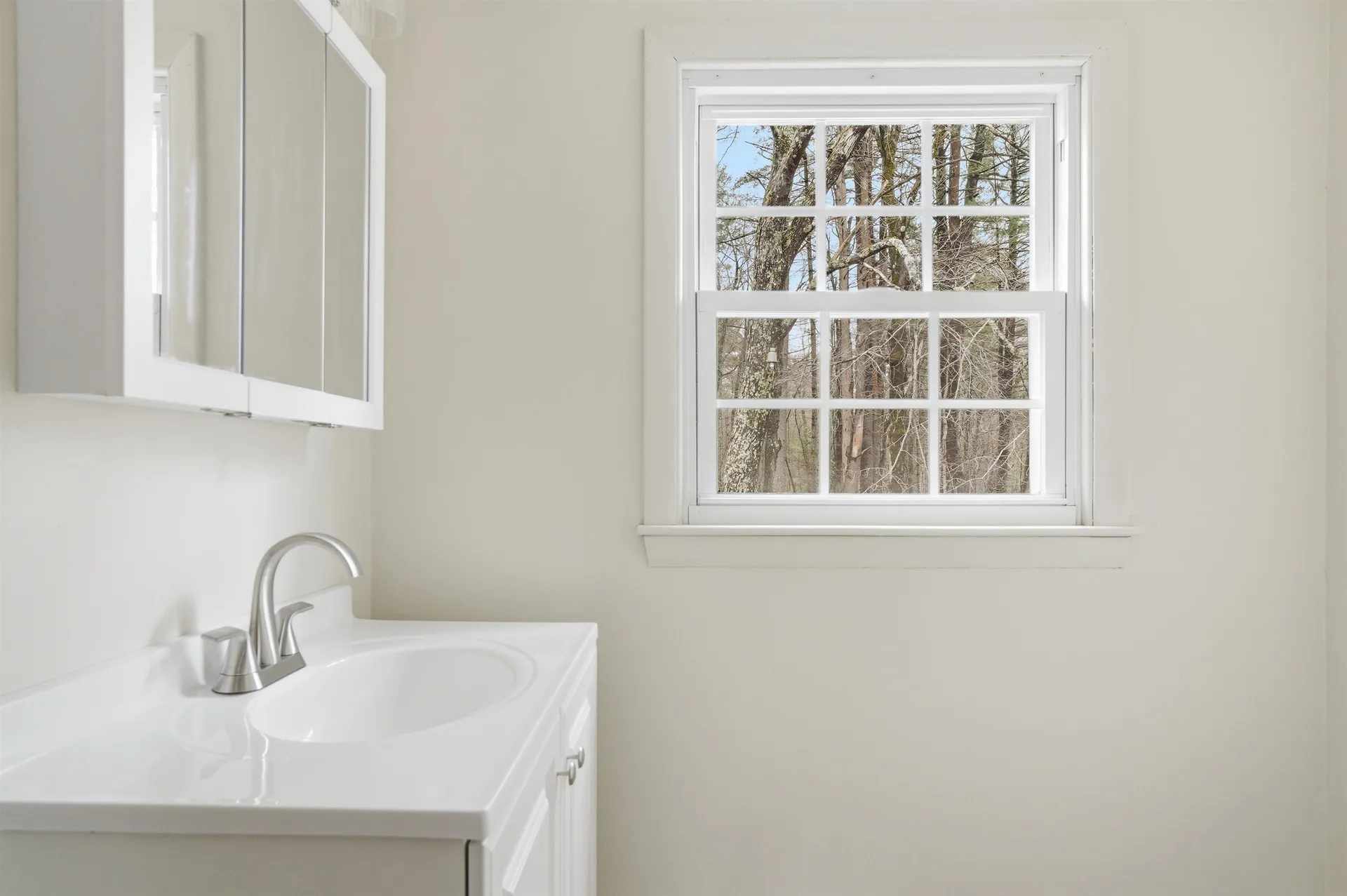 289 Derry Road Hudson NH 03051