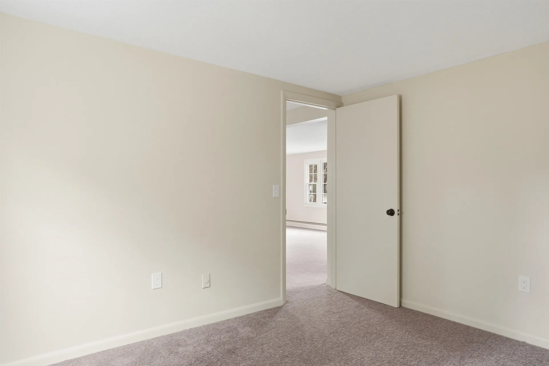 289 Derry Road Hudson NH 03051