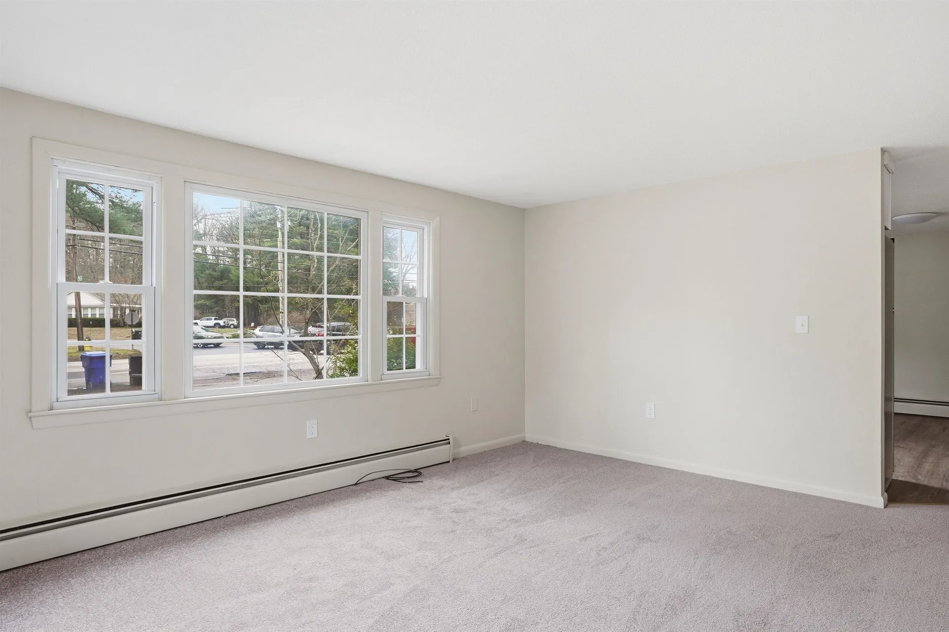 289 Derry Road Hudson NH 03051