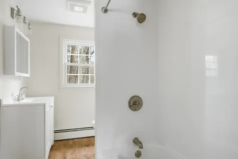 289 Derry Road Hudson NH 03051
