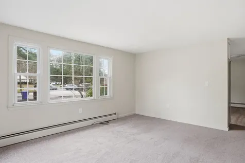 289 Derry Road Hudson NH 03051