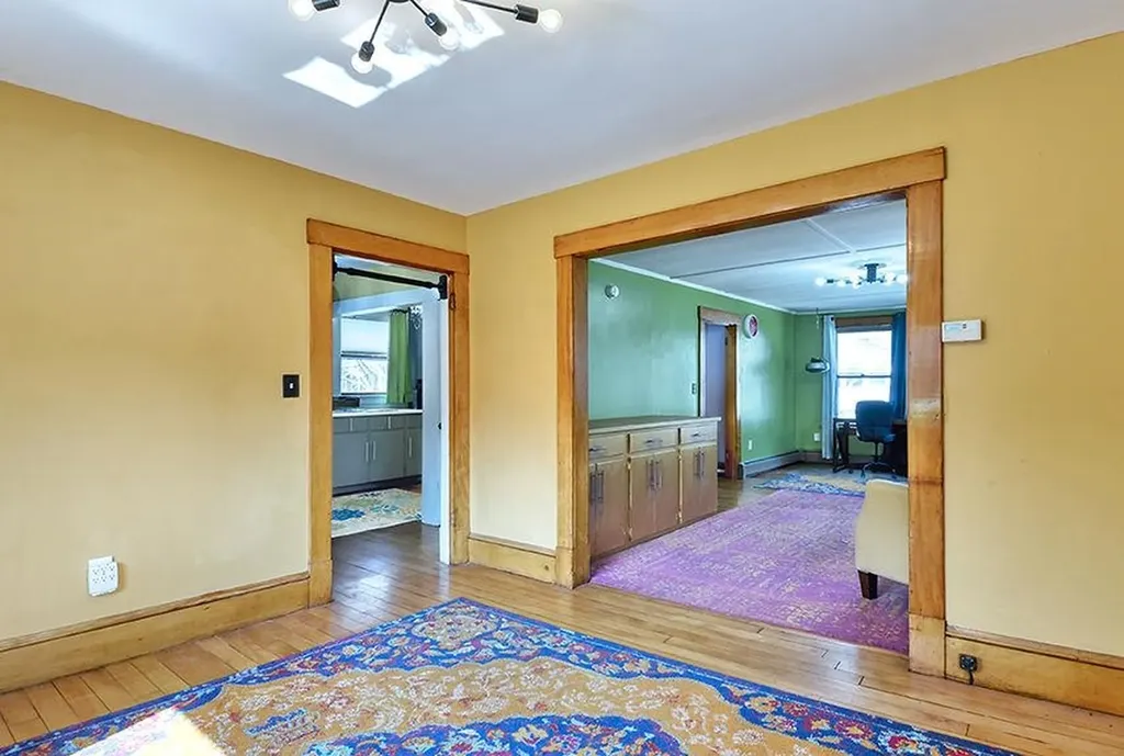 16 Willow Street Brattleboro VT 05301