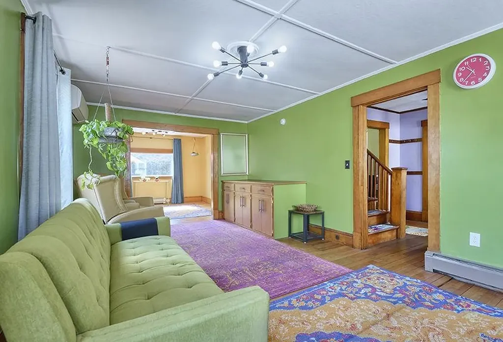 16 Willow Street Brattleboro VT 05301