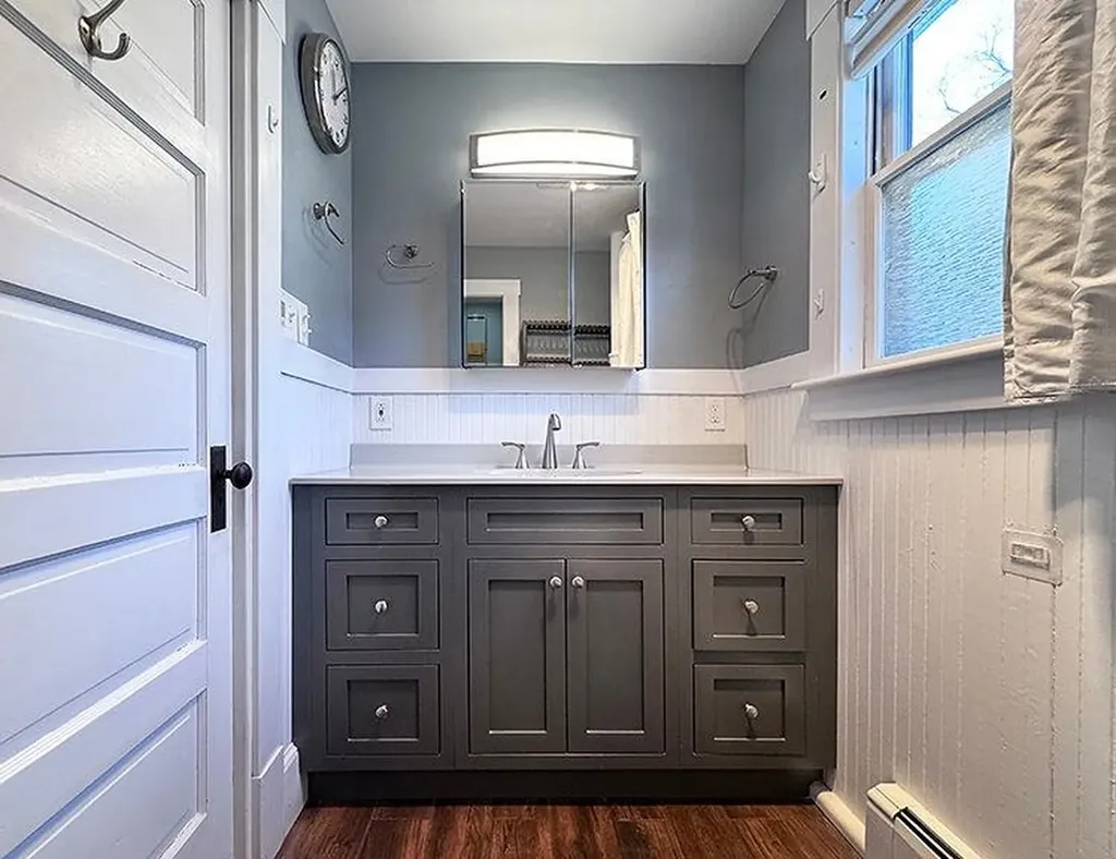 16 Willow Street Brattleboro VT 05301