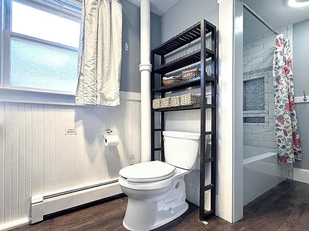 16 Willow Street Brattleboro VT 05301