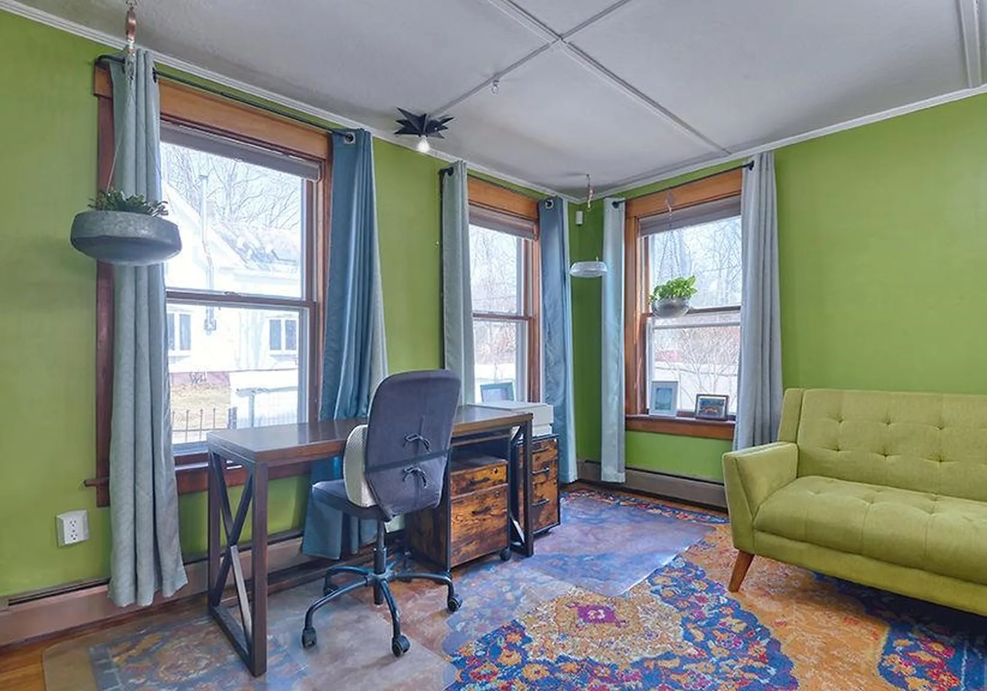 16 Willow Street Brattleboro VT 05301