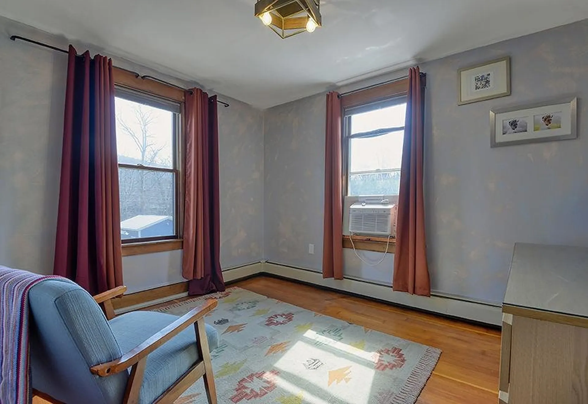 16 Willow Street Brattleboro VT 05301