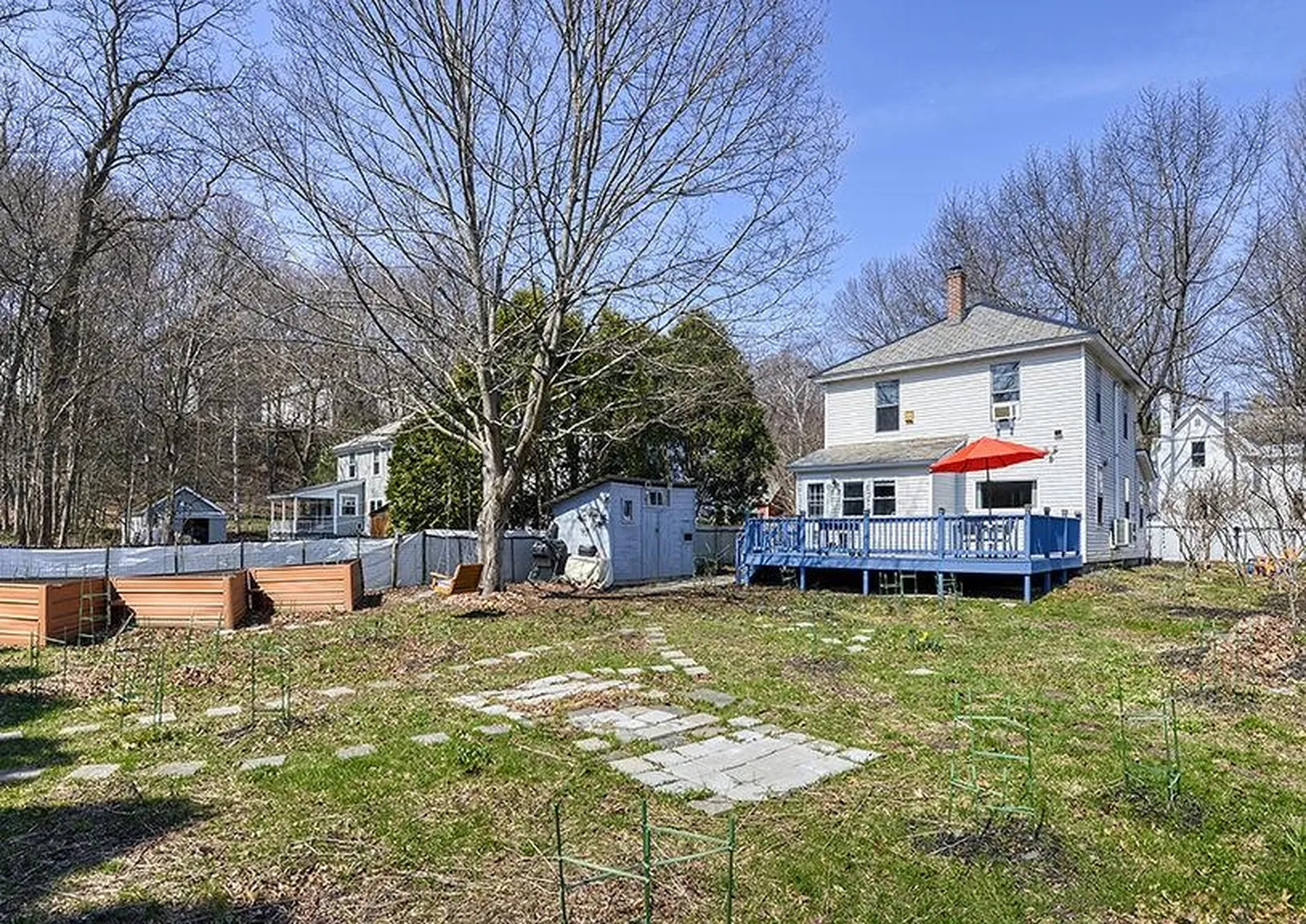 16 Willow Street Brattleboro VT 05301