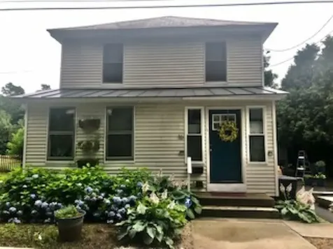 16 Willow Street Brattleboro VT 05301