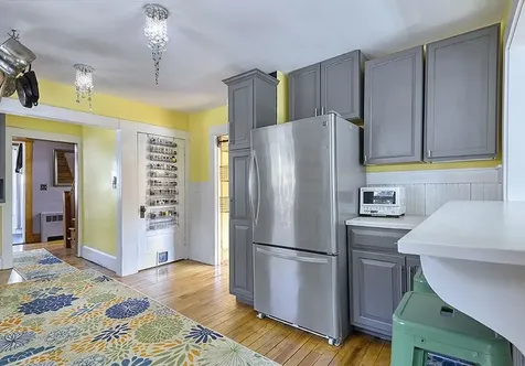 16 Willow Street Brattleboro VT 05301