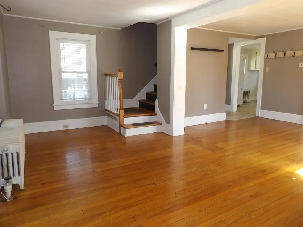 43 Middle Road Clarendon VT 05759