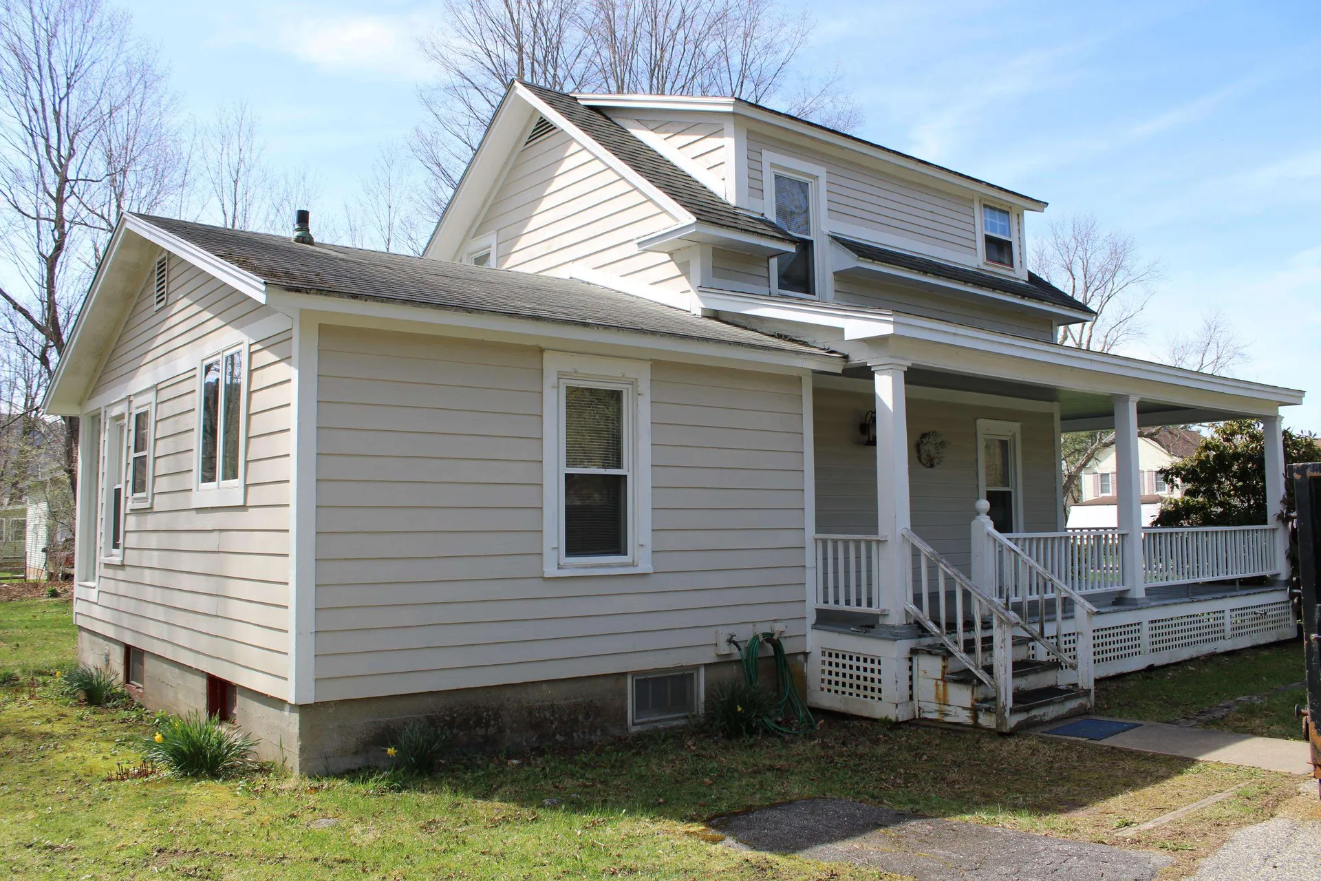 43 Middle Road Clarendon VT 05759