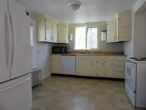43 Middle Road Clarendon VT 05759