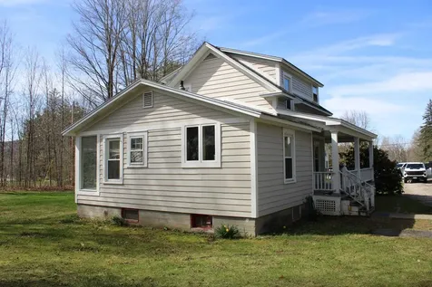 43 Middle Road Clarendon VT 05759