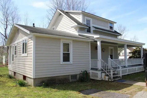 43 Middle Road Clarendon VT 05759