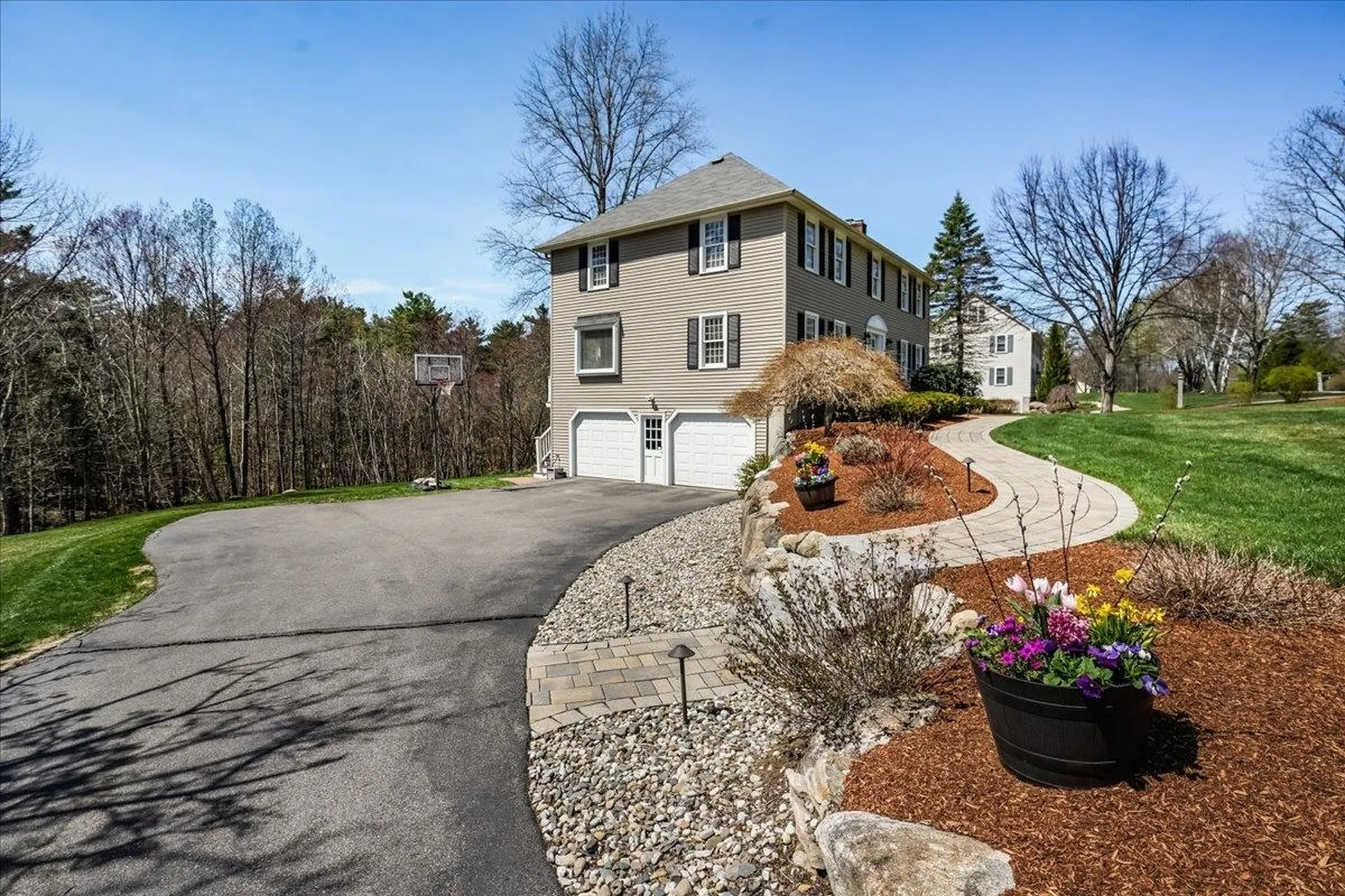 5 Nutfield Drive Londonderry NH 03053