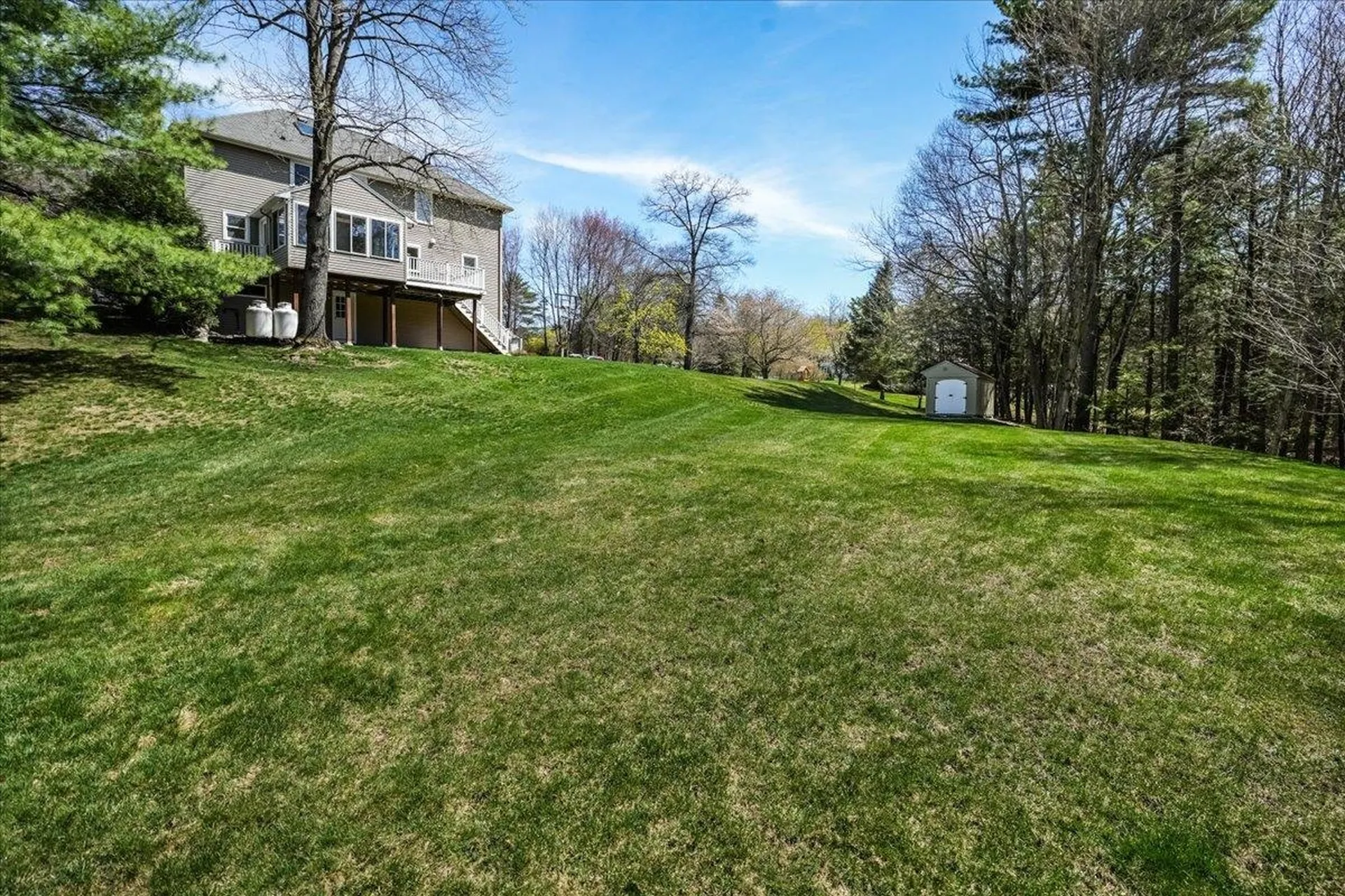 5 Nutfield Drive Londonderry NH 03053