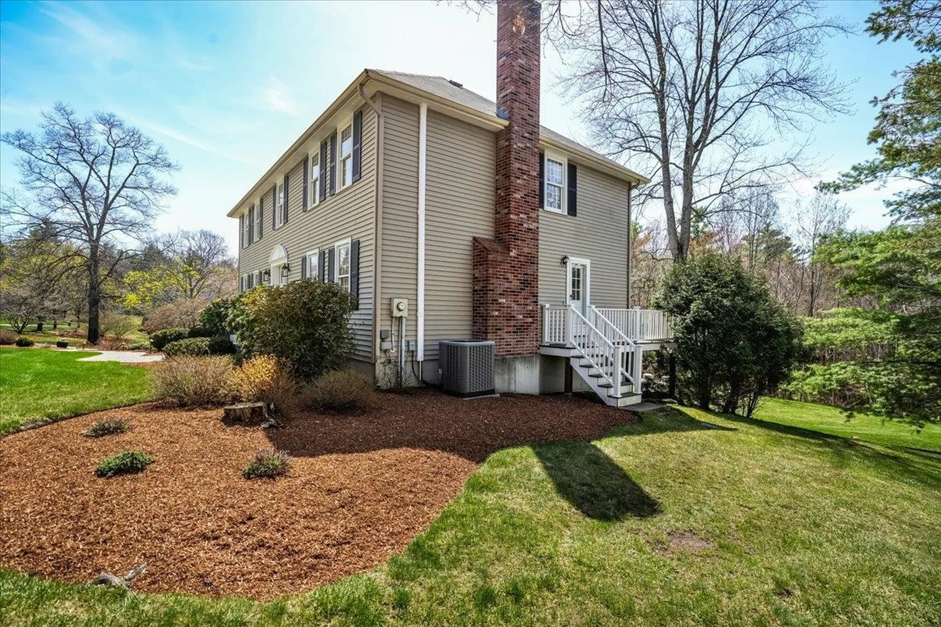 5 Nutfield Drive Londonderry NH 03053