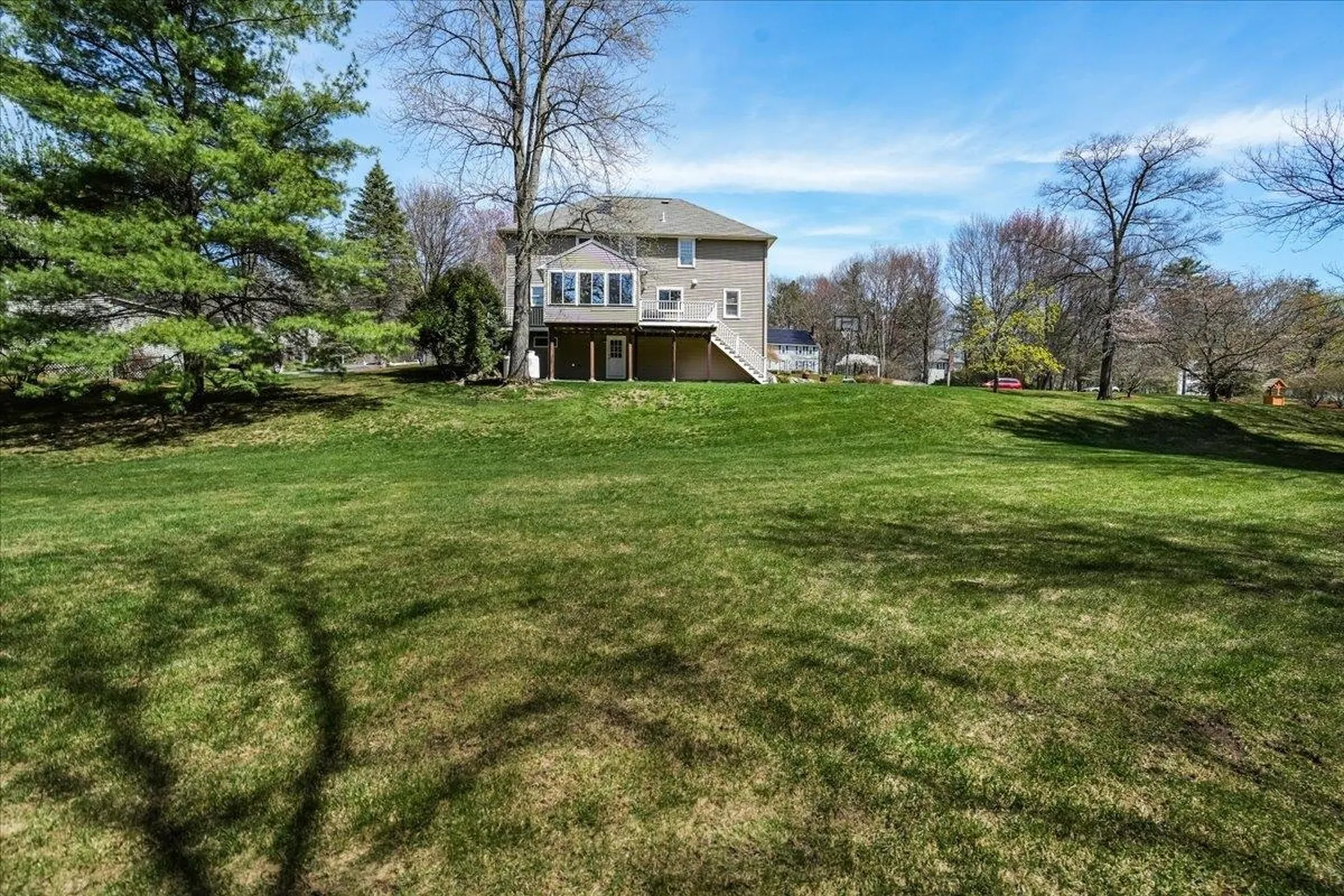 5 Nutfield Drive Londonderry NH 03053
