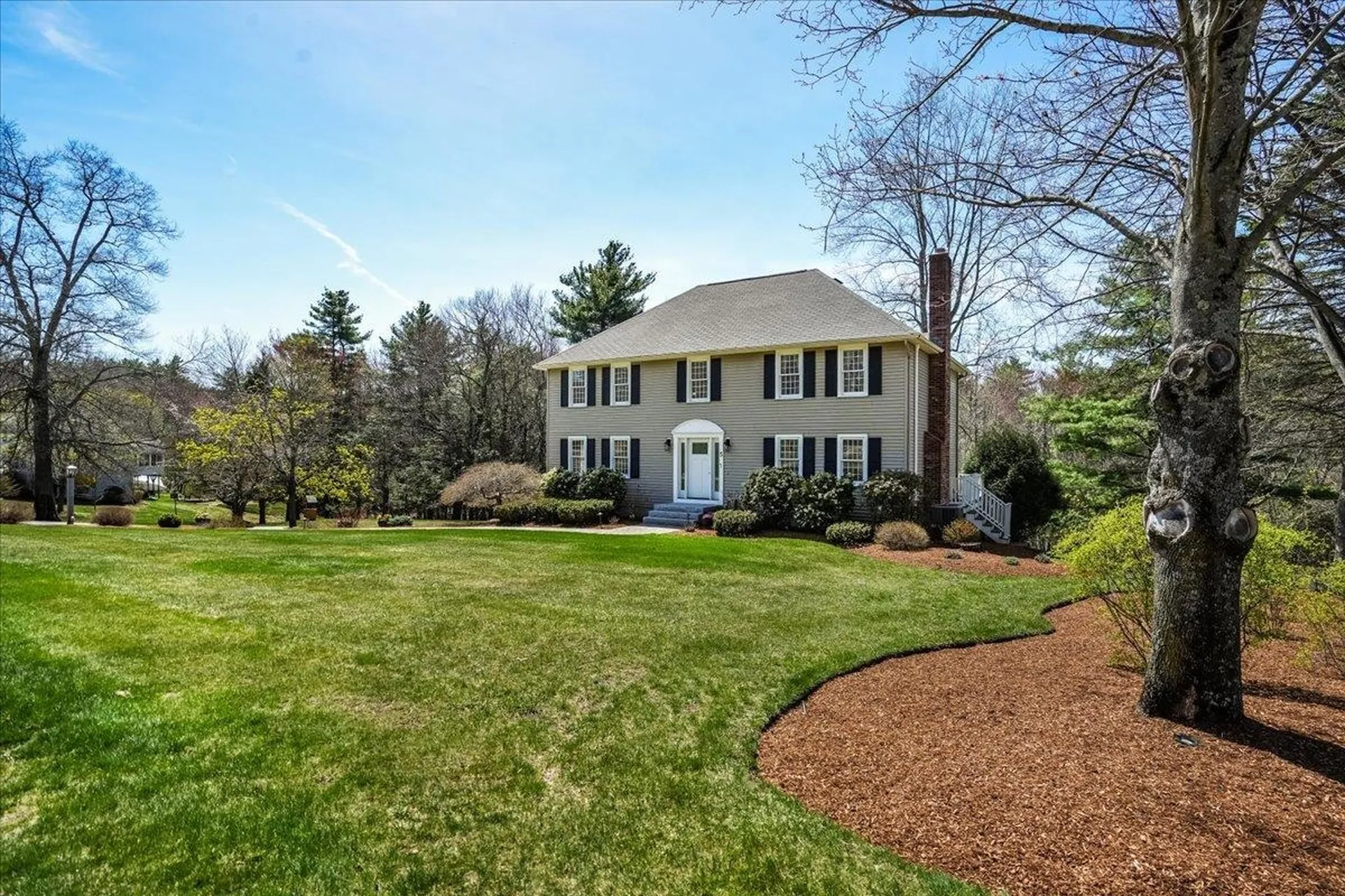5 Nutfield Drive Londonderry NH 03053
