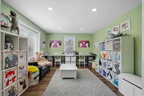5 Nutfield Drive Londonderry NH 03053