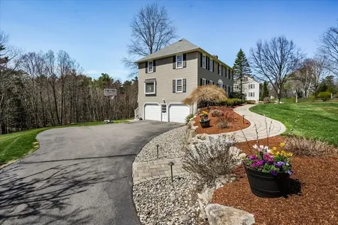 5 Nutfield Drive Londonderry NH 03053
