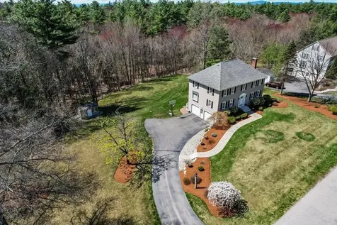 5 Nutfield Drive Londonderry NH 03053