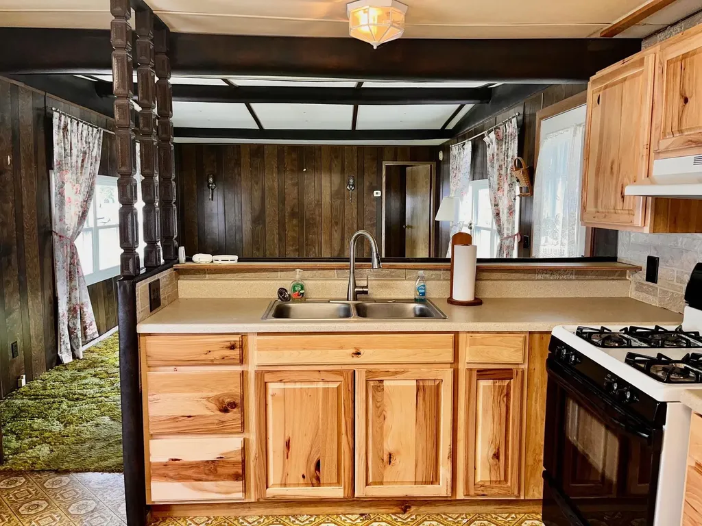 303 Old Lakeshore Road Gilford NH 03249