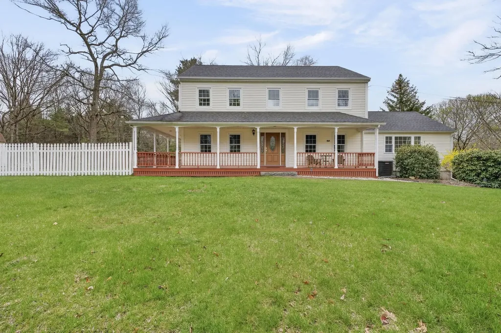 2 Windsor Drive Litchfield NH 03052
