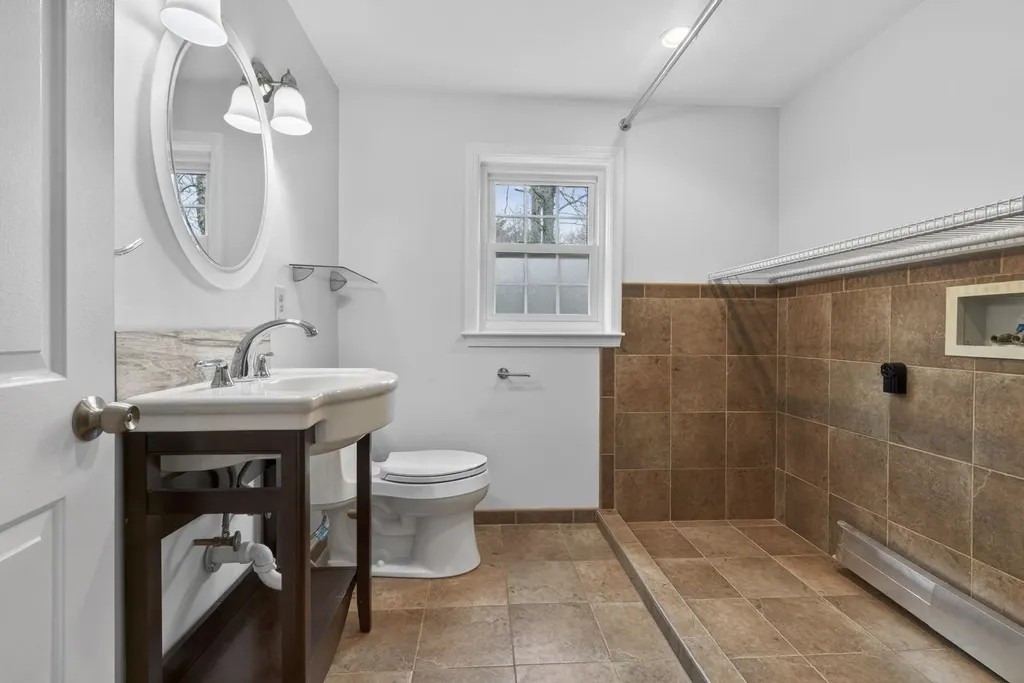 2 Windsor Drive Litchfield NH 03052
