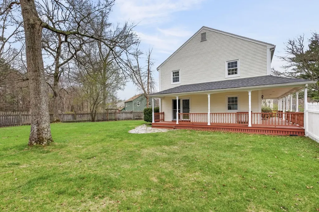 2 Windsor Drive Litchfield NH 03052