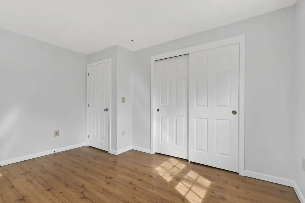 2 Windsor Drive Litchfield NH 03052
