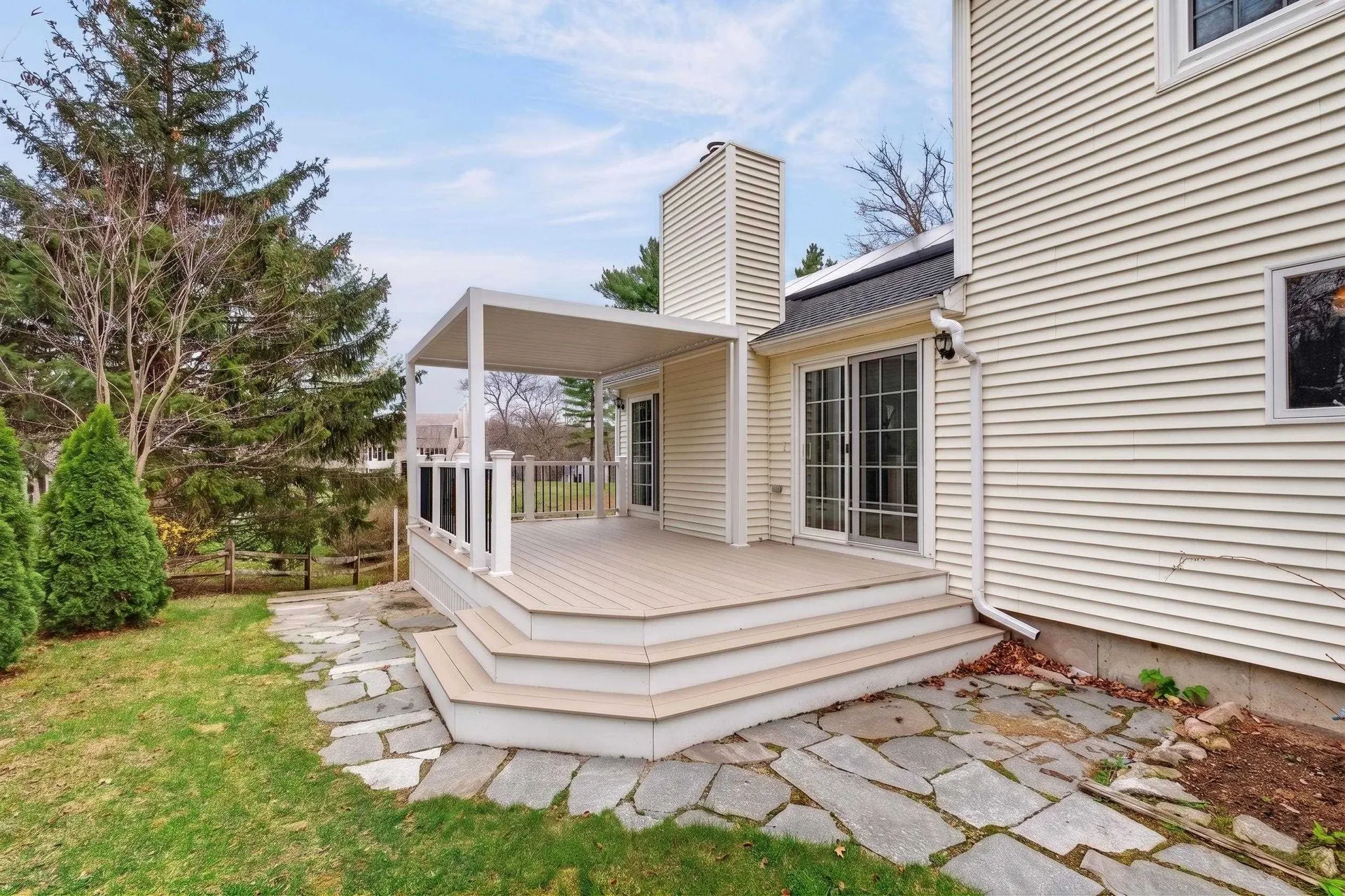 2 Windsor Drive Litchfield NH 03052