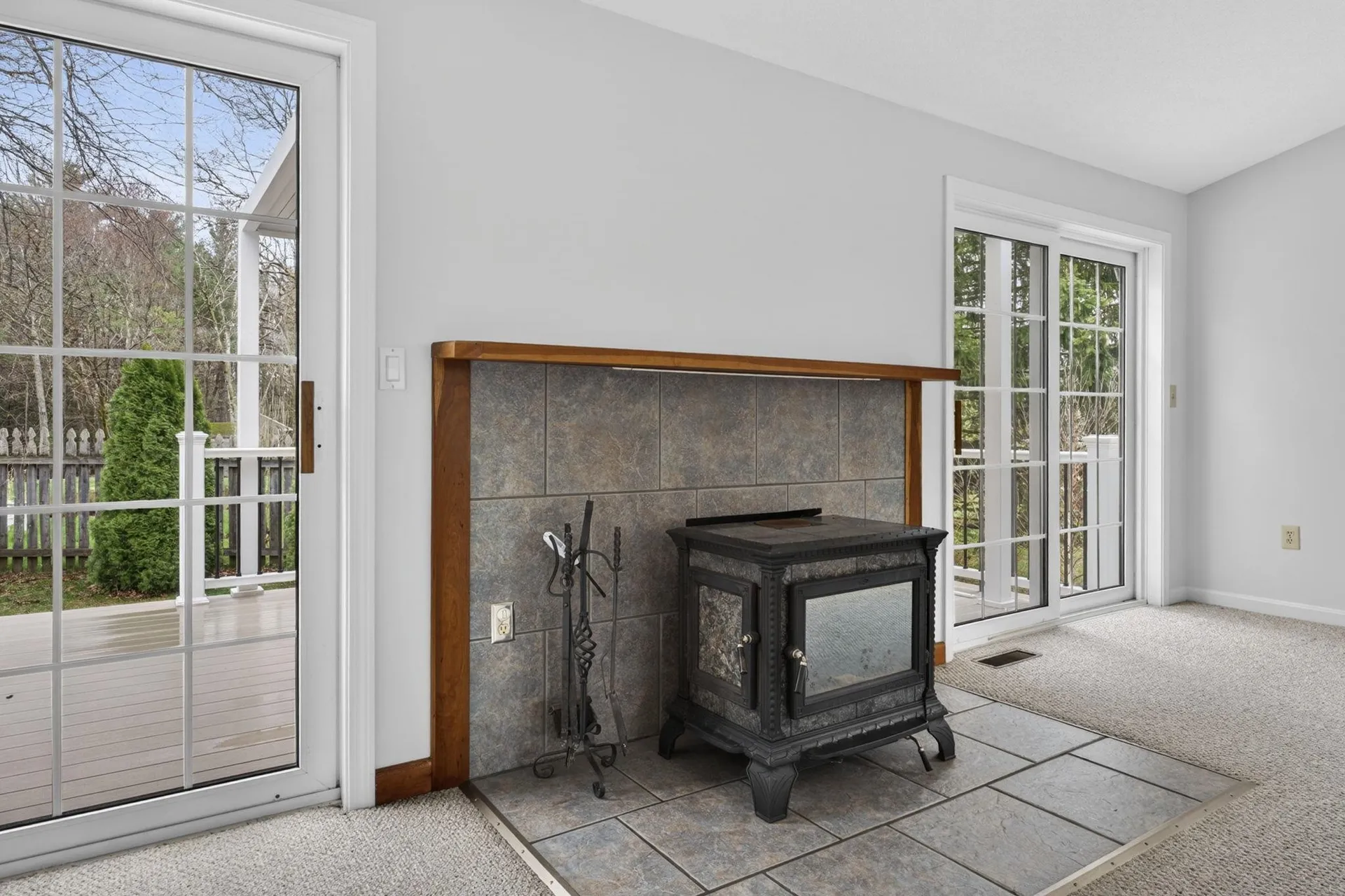 2 Windsor Drive Litchfield NH 03052