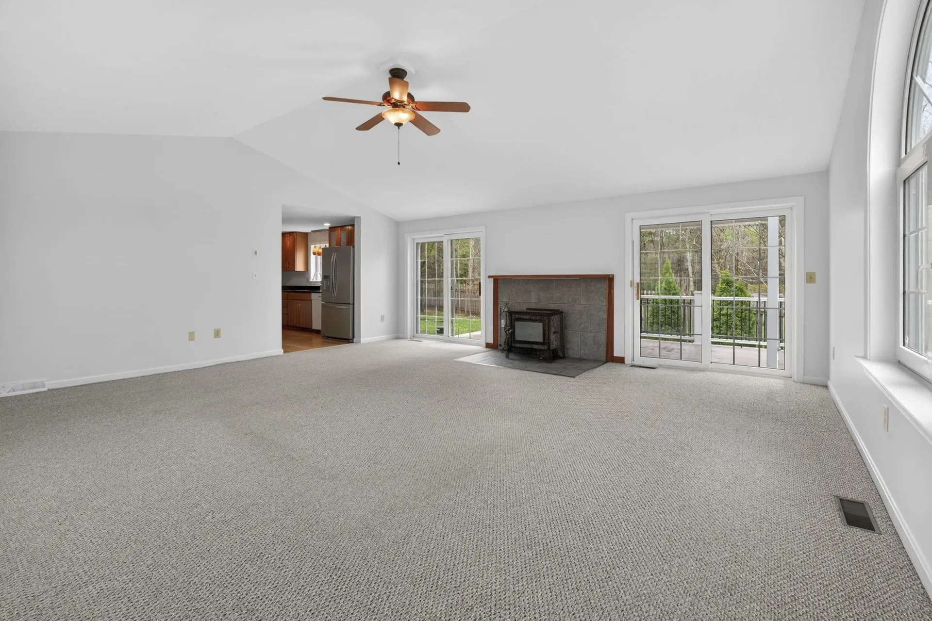 2 Windsor Drive Litchfield NH 03052