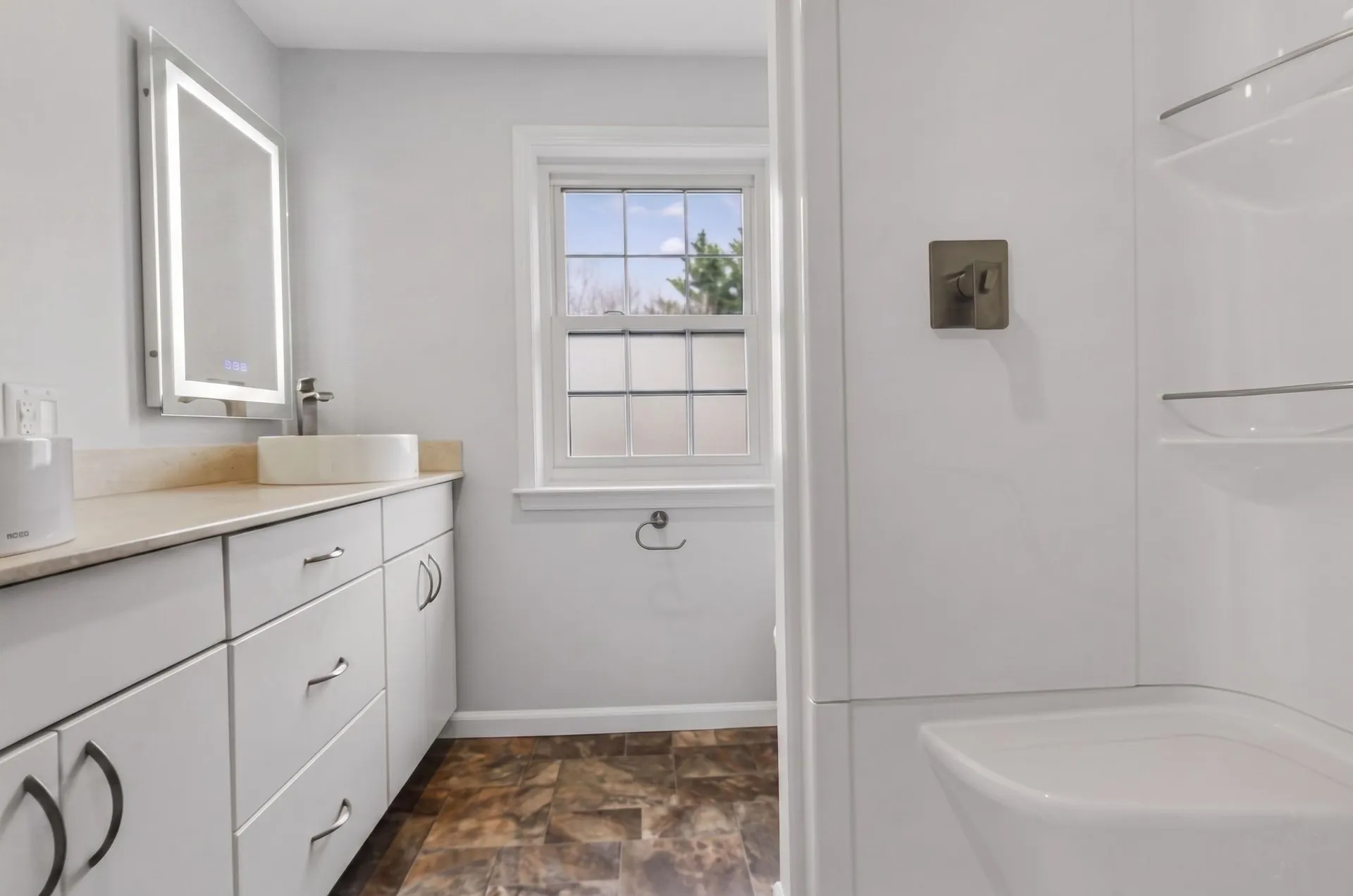 2 Windsor Drive Litchfield NH 03052
