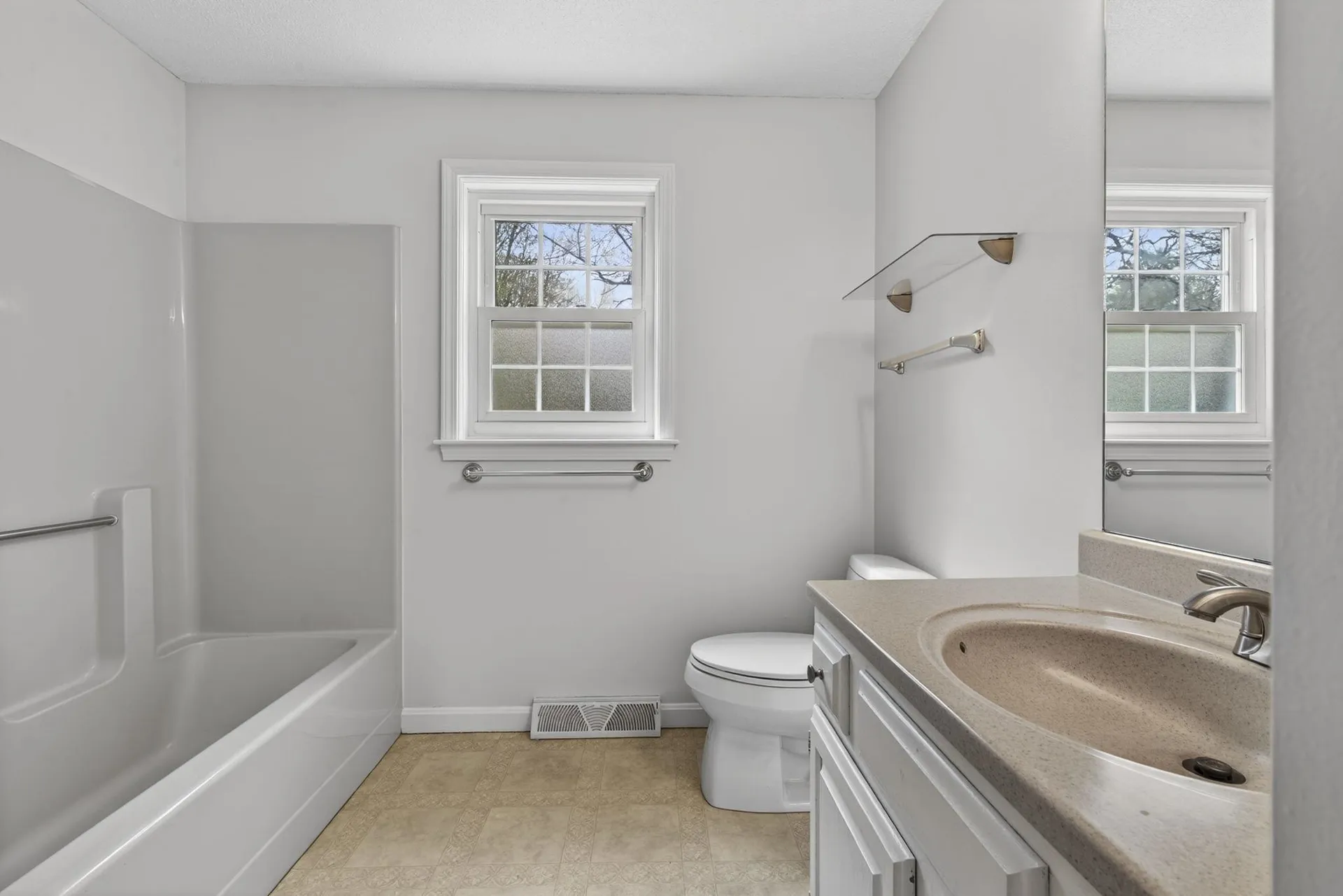 2 Windsor Drive Litchfield NH 03052