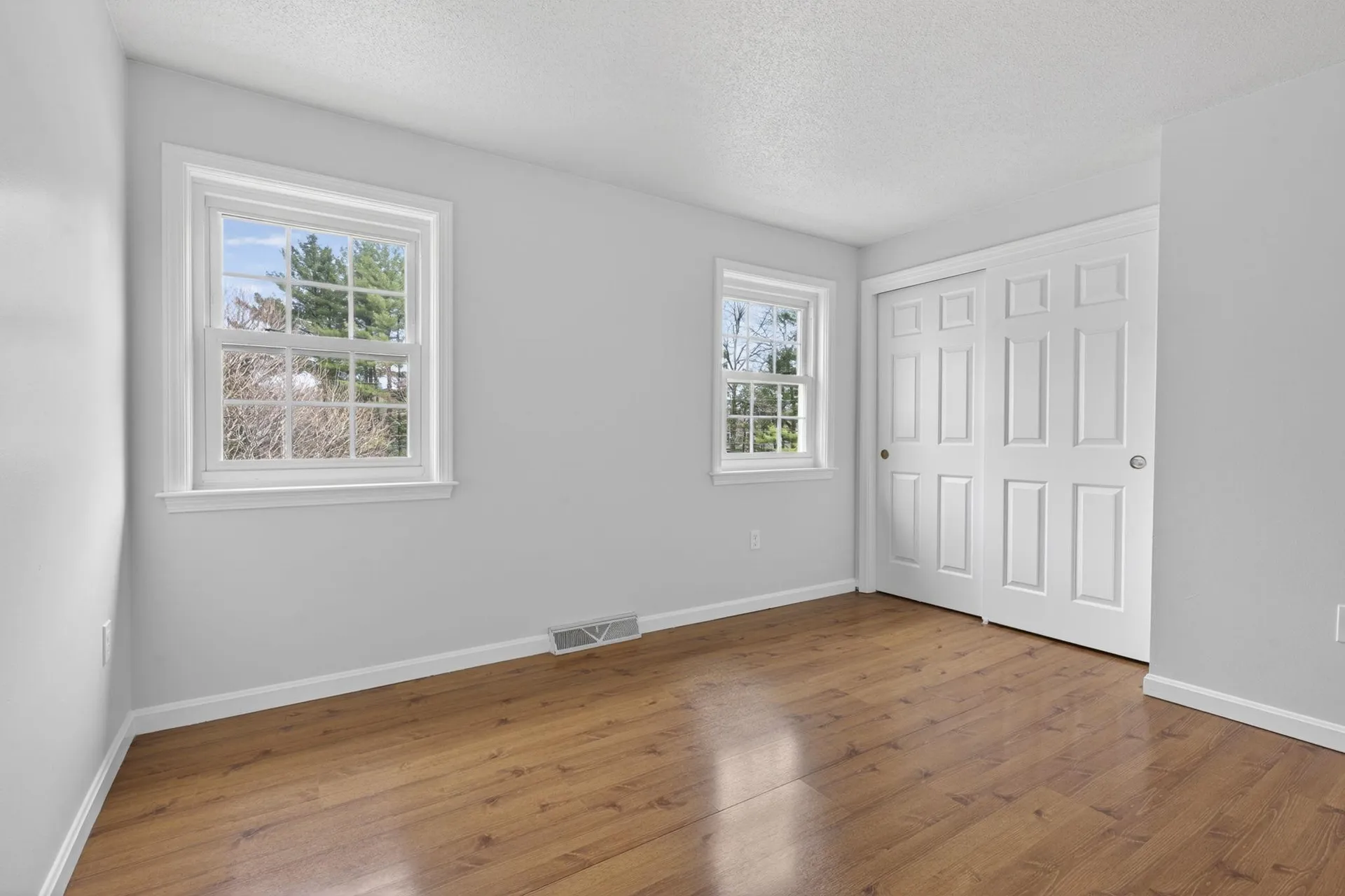 2 Windsor Drive Litchfield NH 03052
