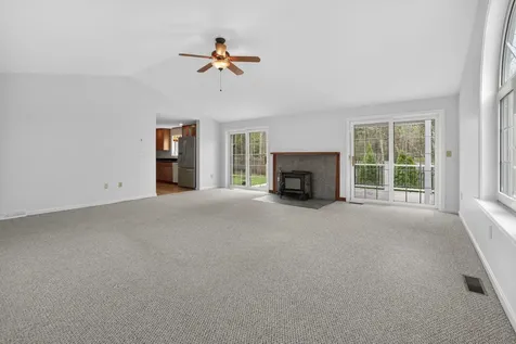2 Windsor Drive Litchfield NH 03052