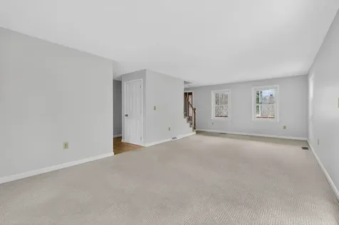 2 Windsor Drive Litchfield NH 03052