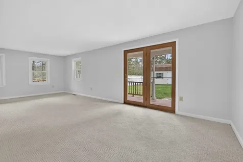2 Windsor Drive Litchfield NH 03052